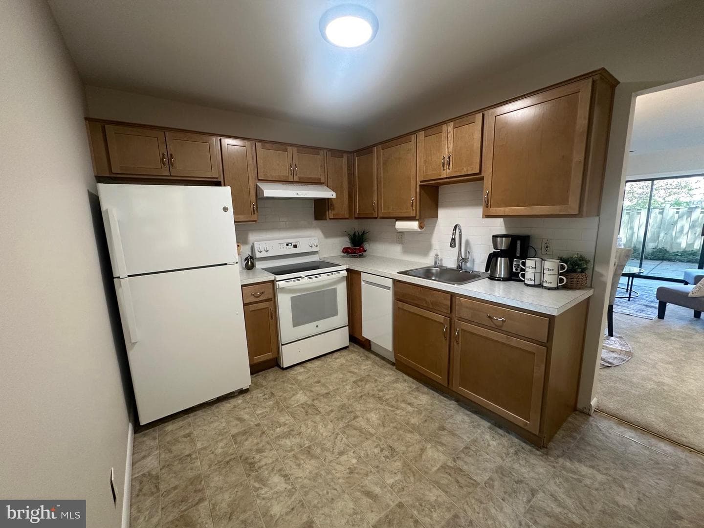 2503 Glengyle Dr # 143 photo 9