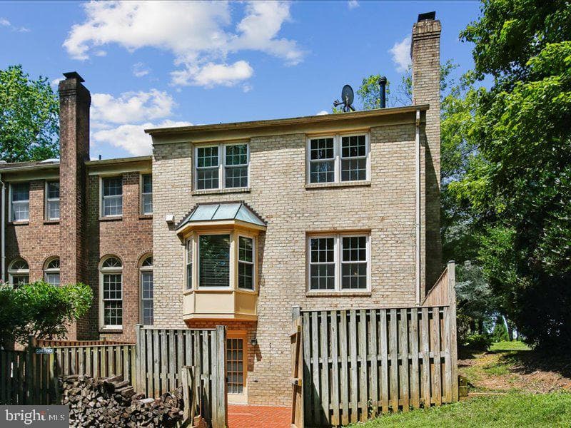 5194 Kimscott Court, Annandale