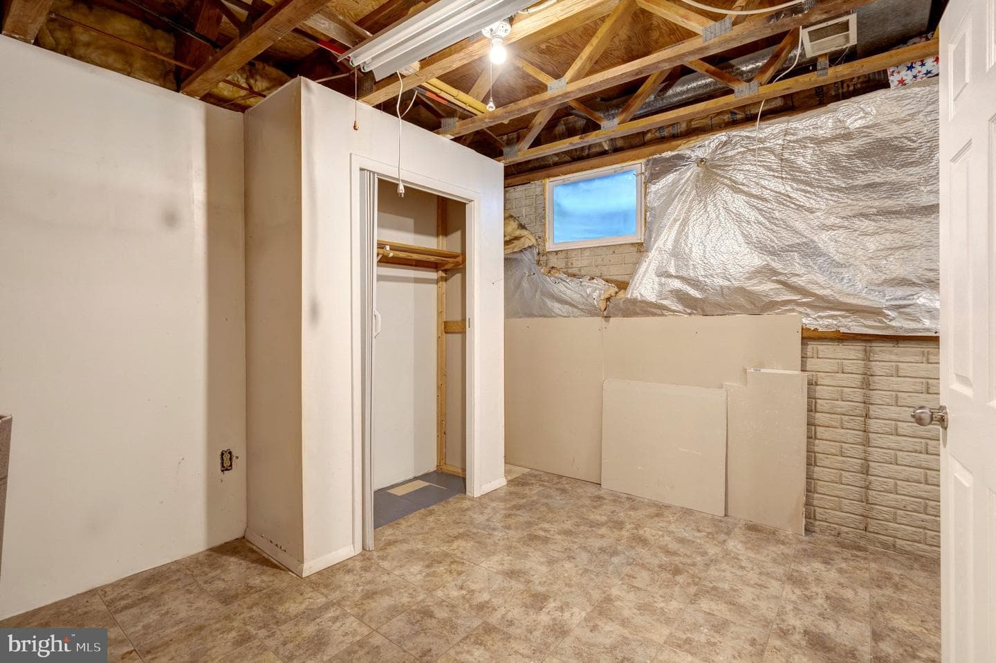 8051 Felecity Court photo 40