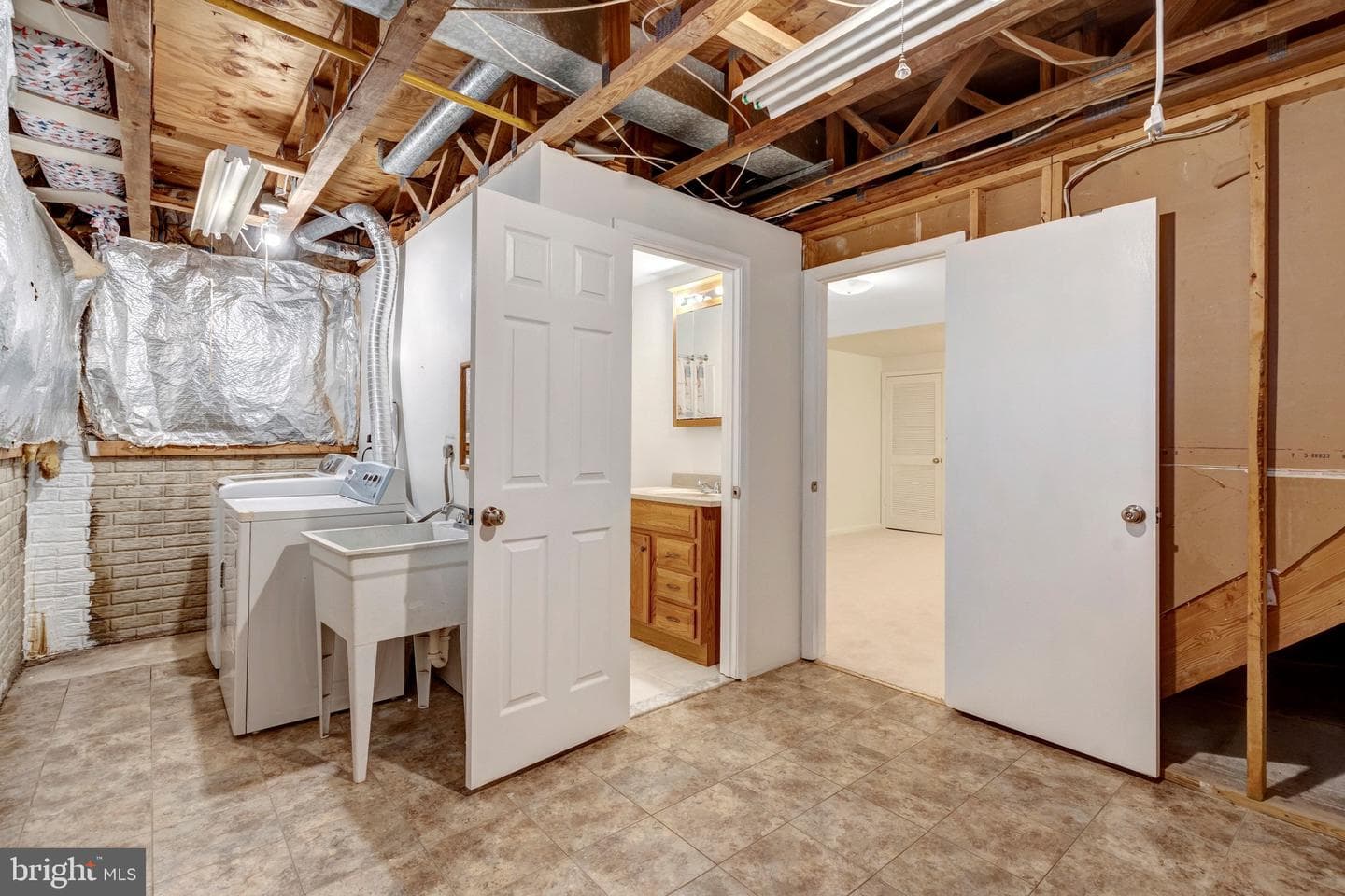 8051 Felecity Court photo 41