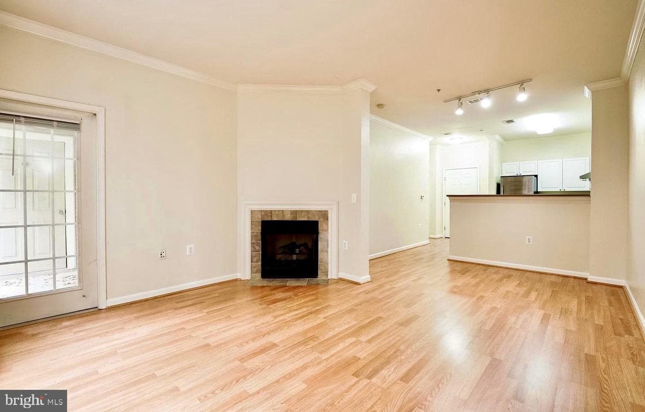 3021 Nicosh Cir # 1103 photo 4