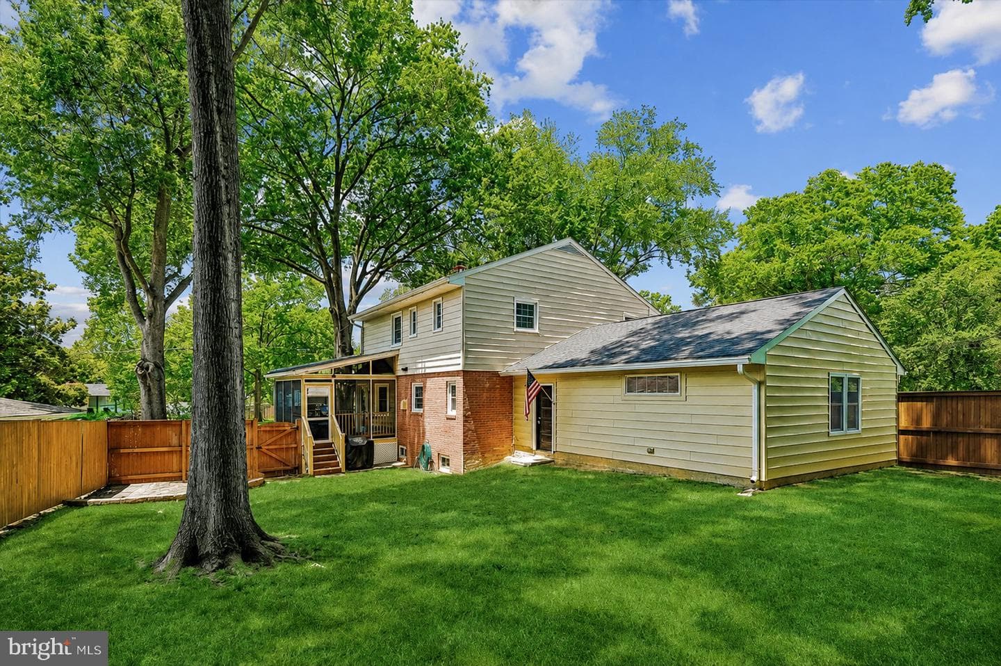 2305 Londonderry Road photo 9
