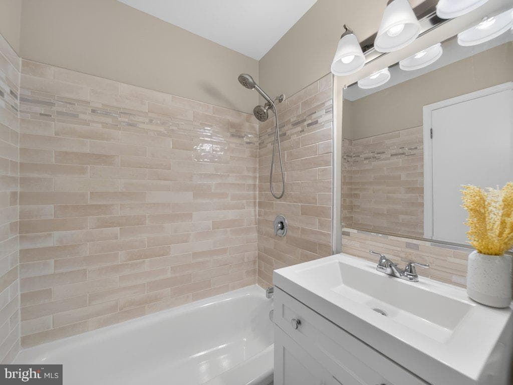 5502 Kings Park Drive photo 25