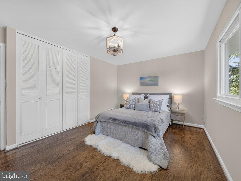 5502 Kings Park Drive photo 32
