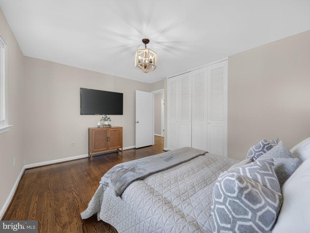 5502 Kings Park Drive photo 34