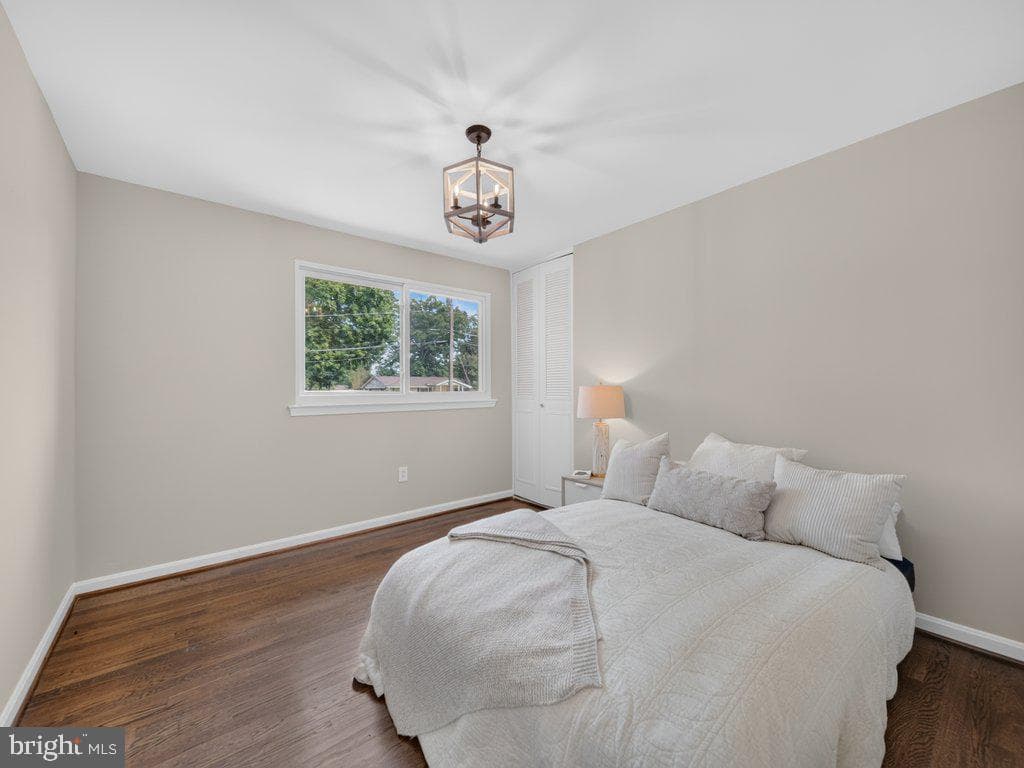 5502 Kings Park Drive photo 35