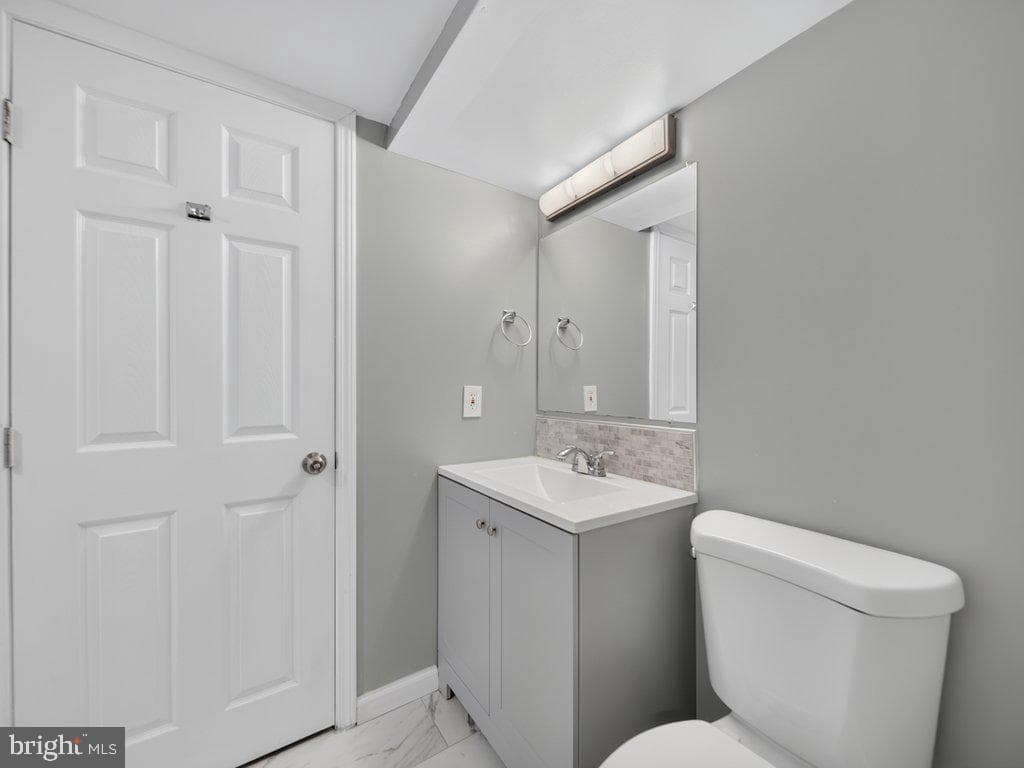 5502 Kings Park Drive photo 39