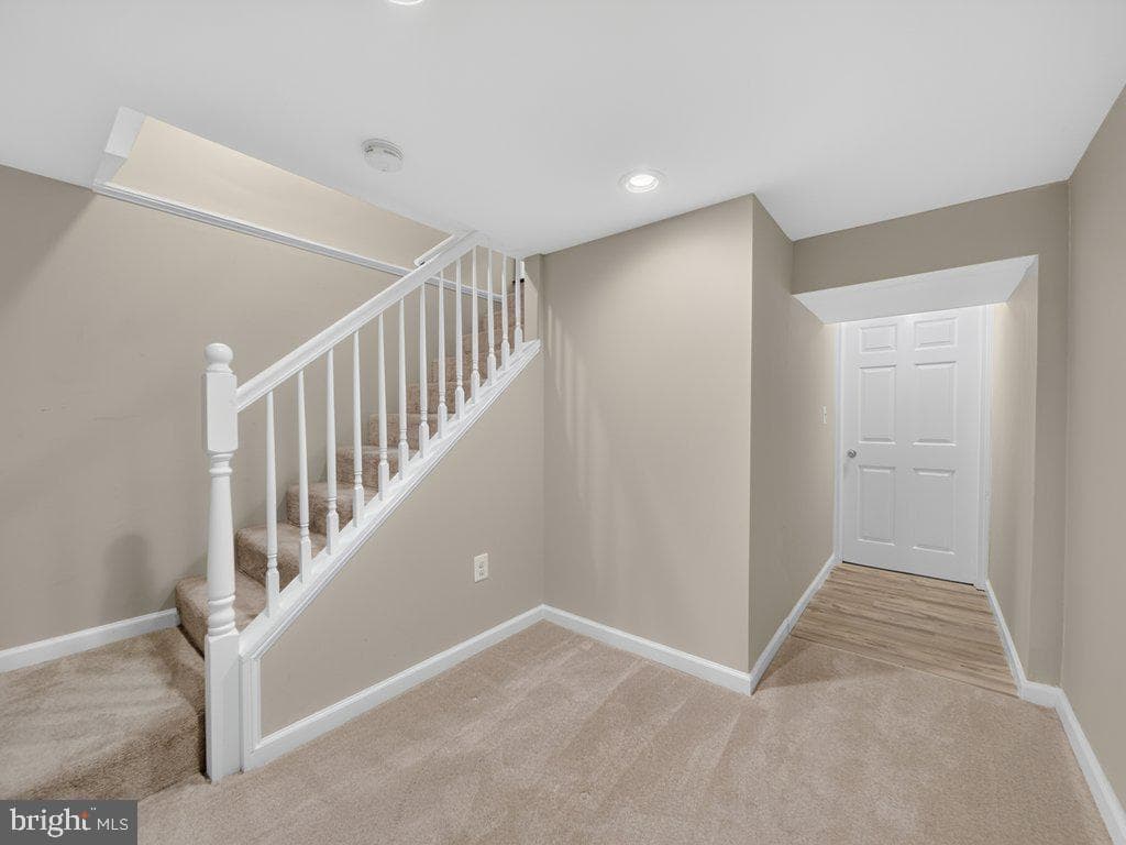 5502 Kings Park Drive photo 43
