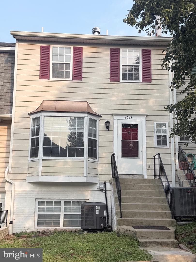 4048 Spring Run Court, Chantilly