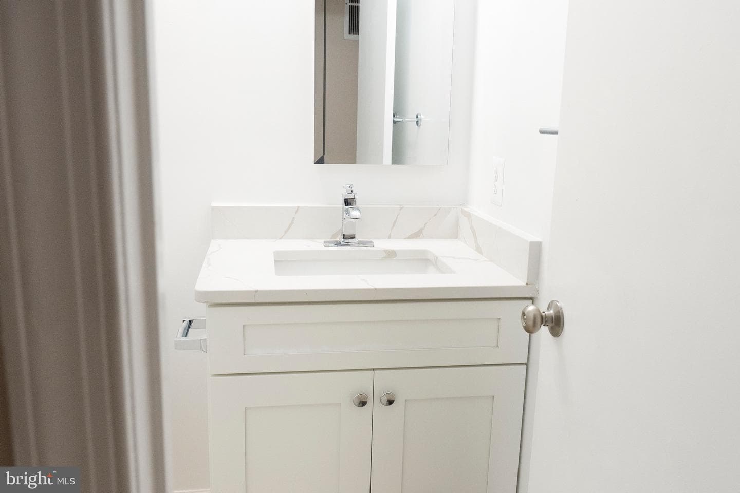 4048 Spring Run Court photo 14