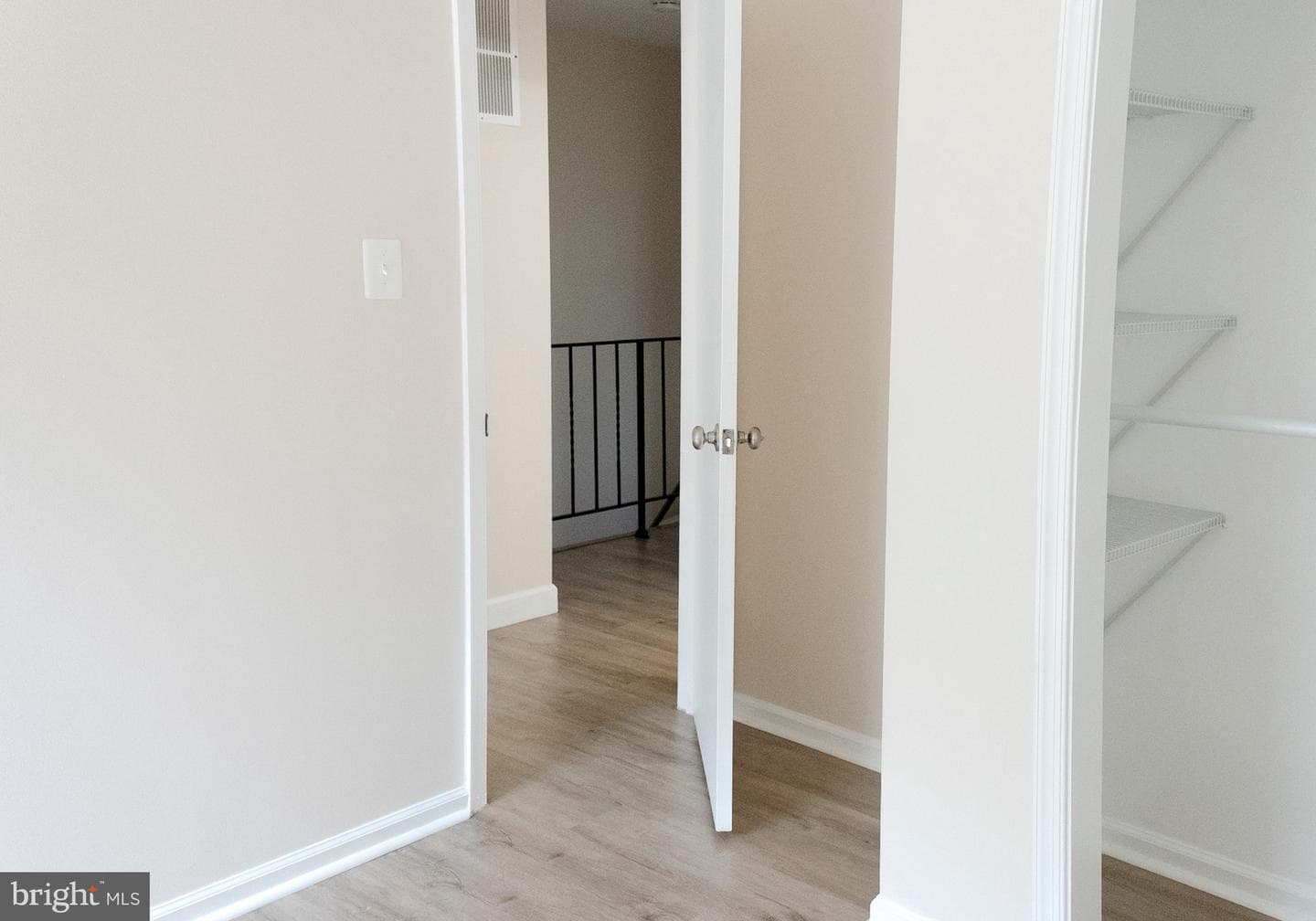 4048 Spring Run Court photo 16