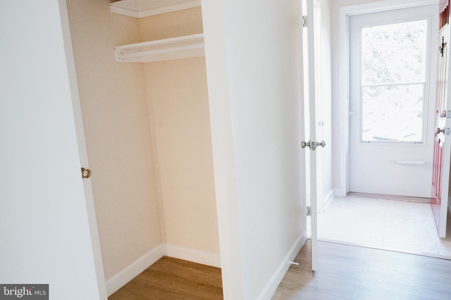 4048 Spring Run Court photo 18