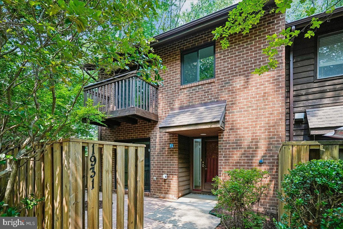 1931 Winterport Cluster, Reston