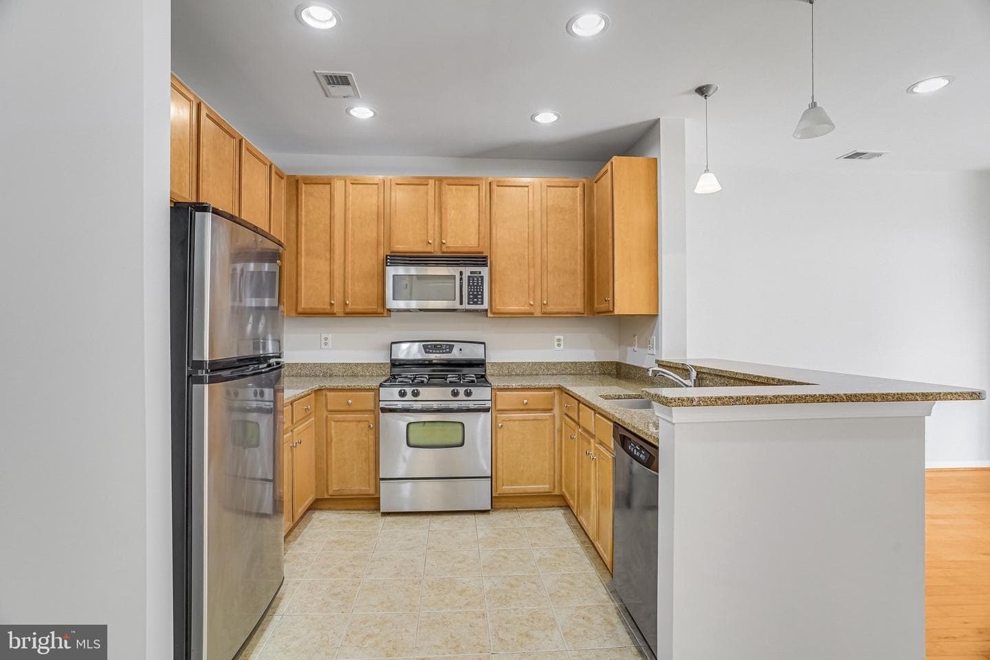 2655 Prosperity Avenue #201 photo 7
