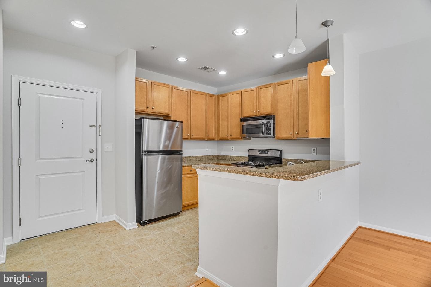 2655 Prosperity Avenue #201 photo 8