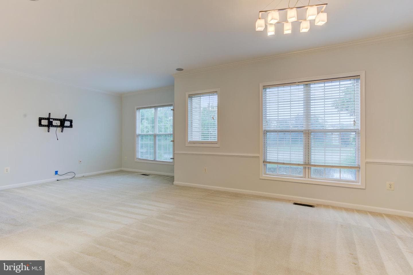 2504 Logan Wood Dr photo 13
