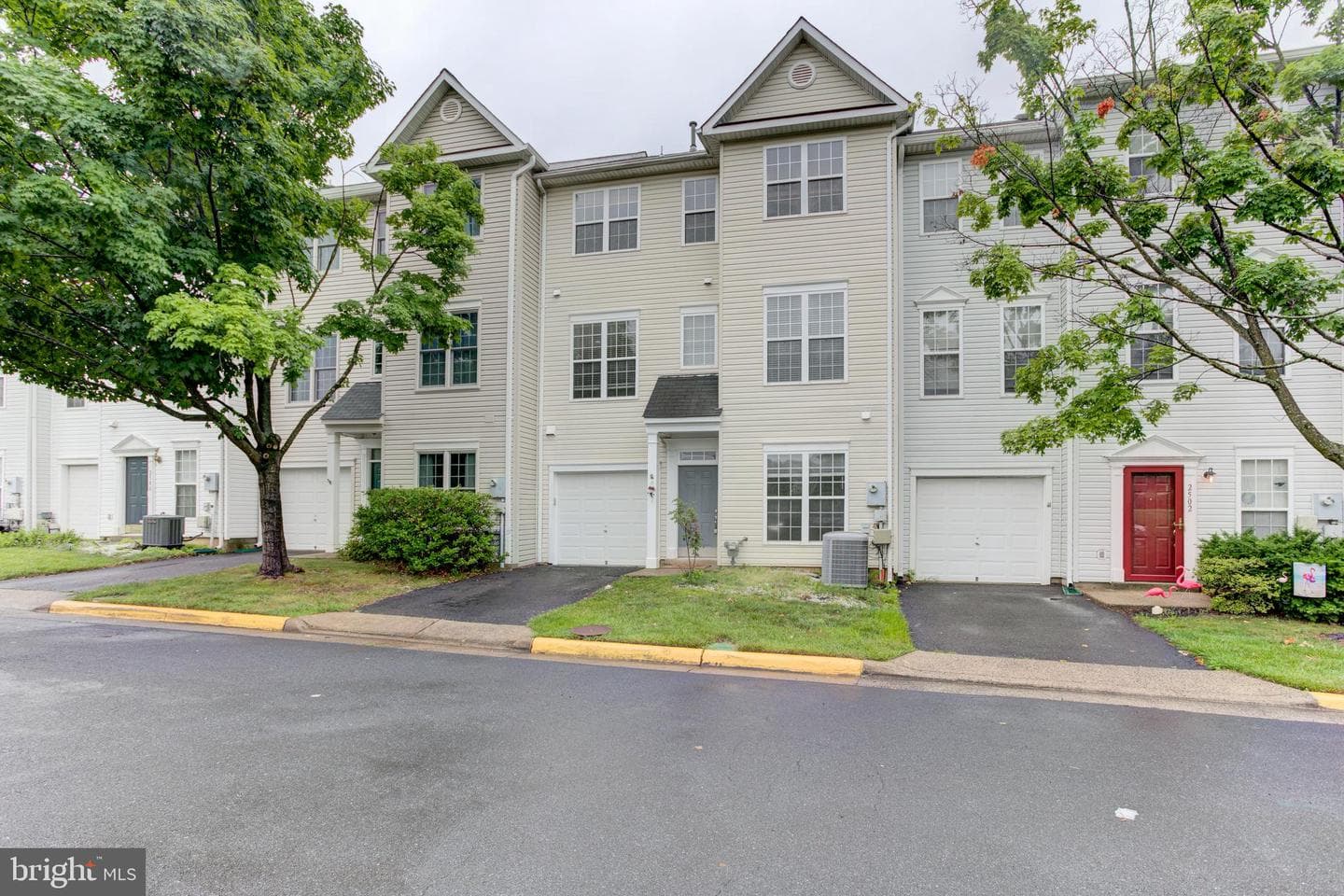 2504 Logan Wood Dr photo 3