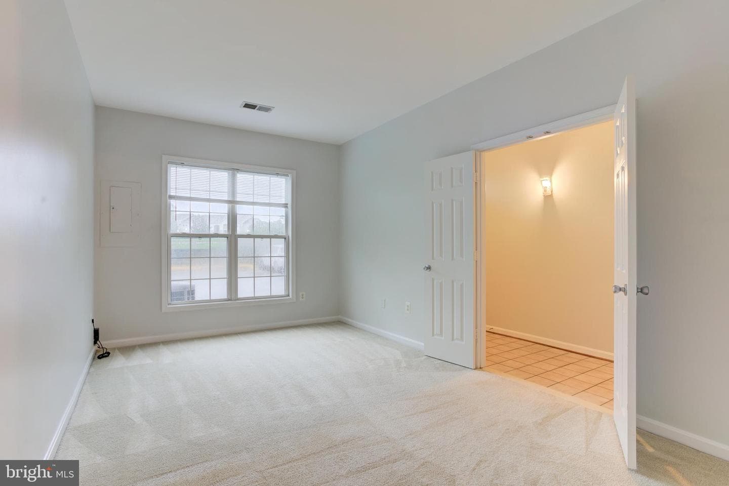 2504 Logan Wood Dr photo 7