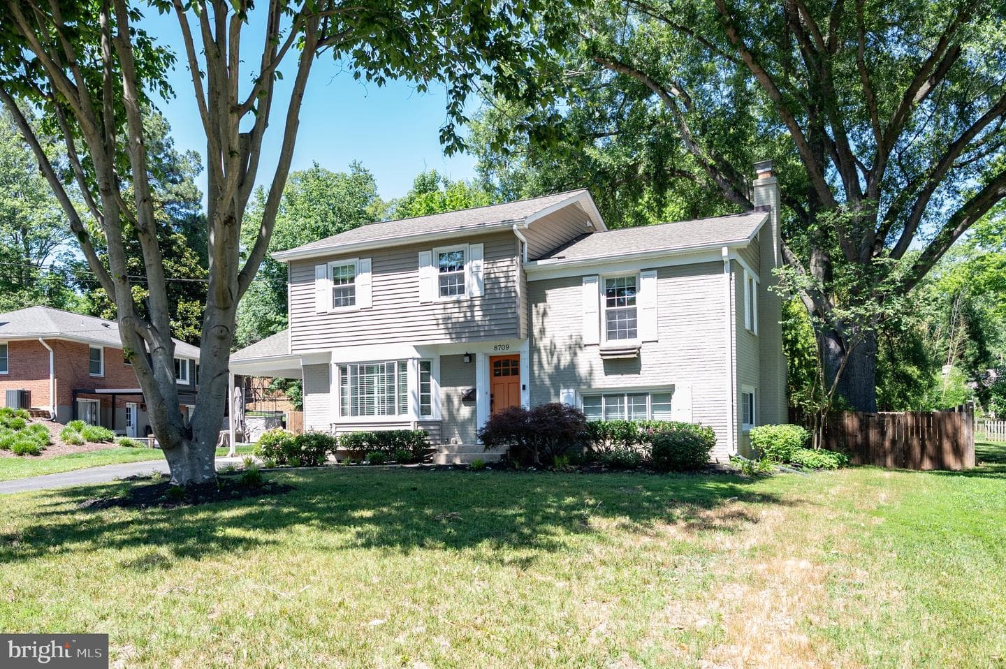 8709 Waterford Road, Alexandria