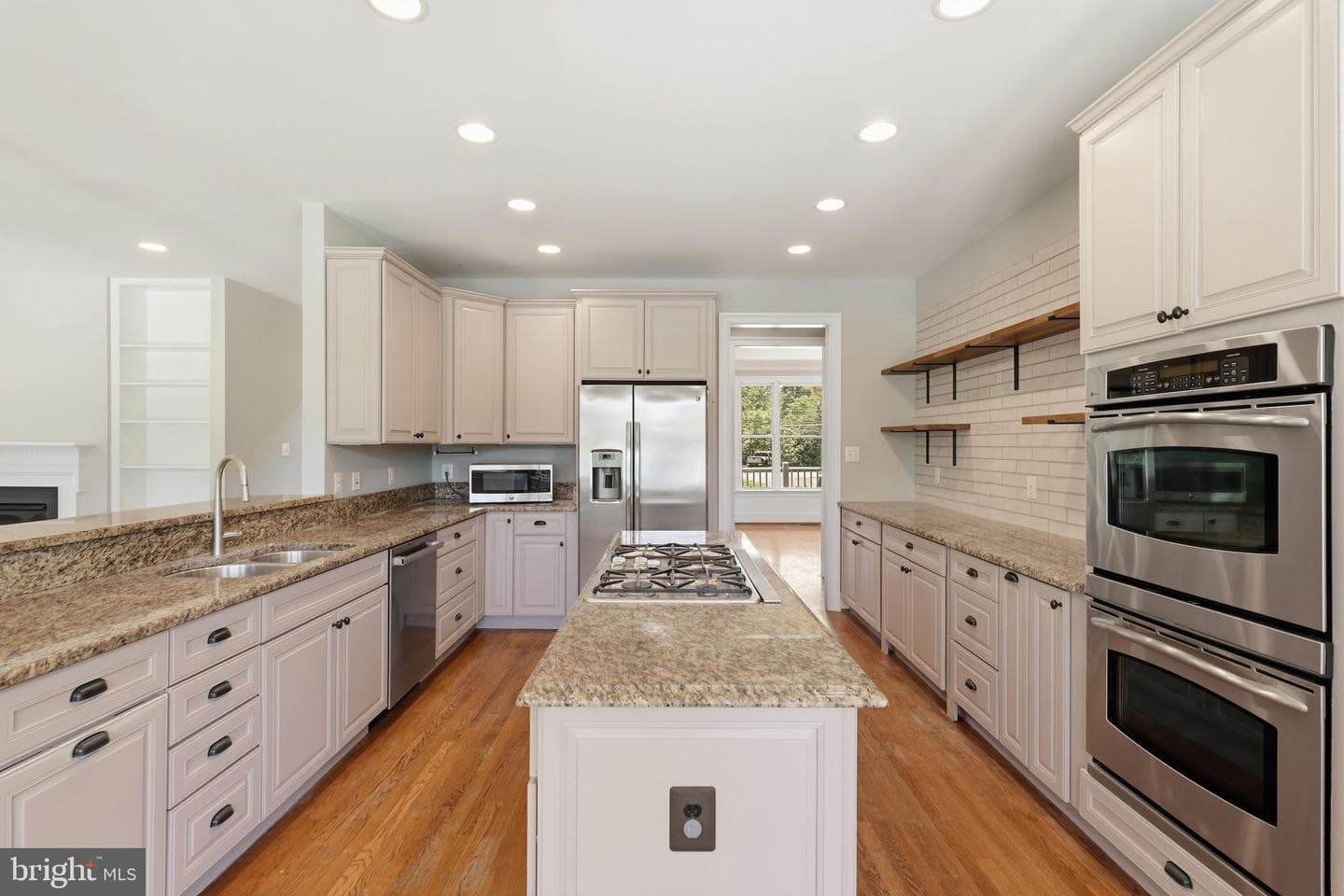 5248 Clifton Street photo 7