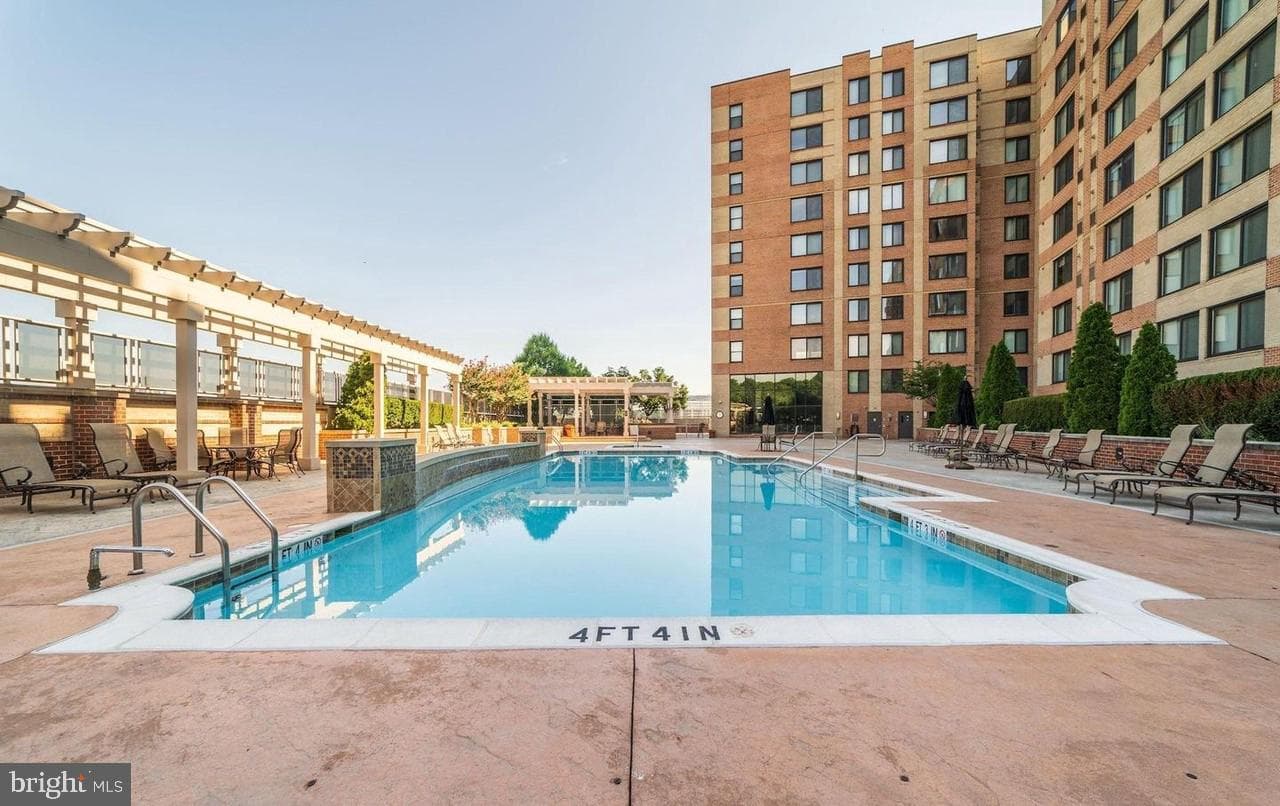 2451 Midtown Ave # 705 photo 28
