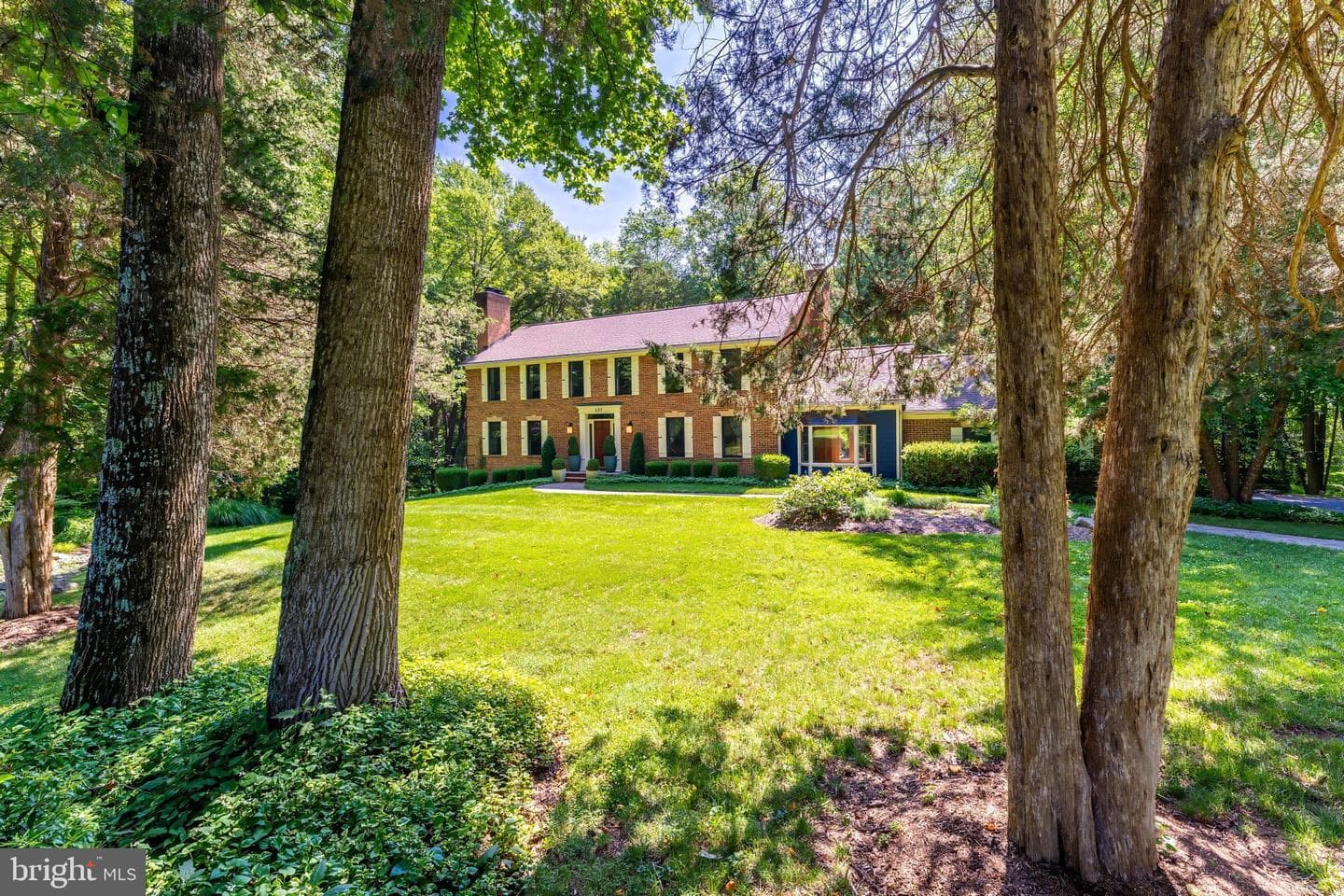 401 Seneca Road photo 2