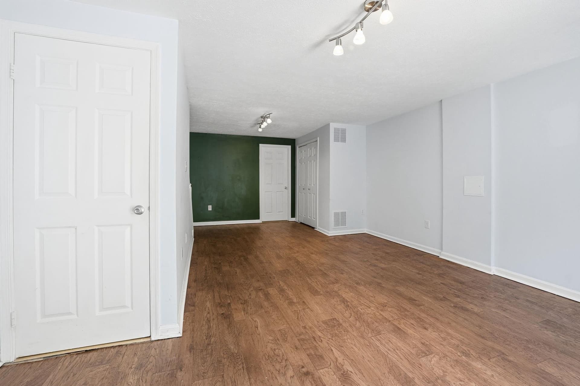 6472 Brick Hearth Court photo 29