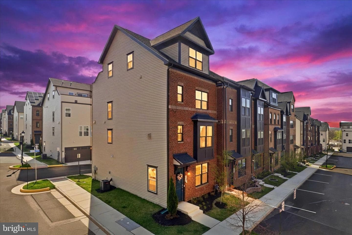 2861 Hokie Ln, Alexandria