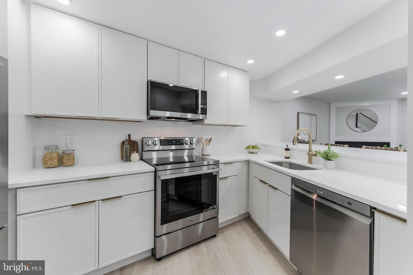 11213 Silentwood Lane photo 3
