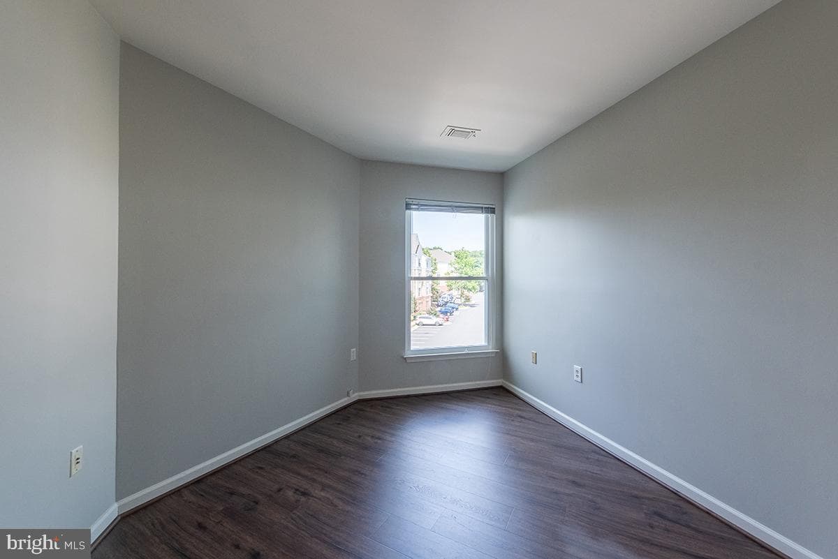 2204 Westcourt Ln # 317 photo 14