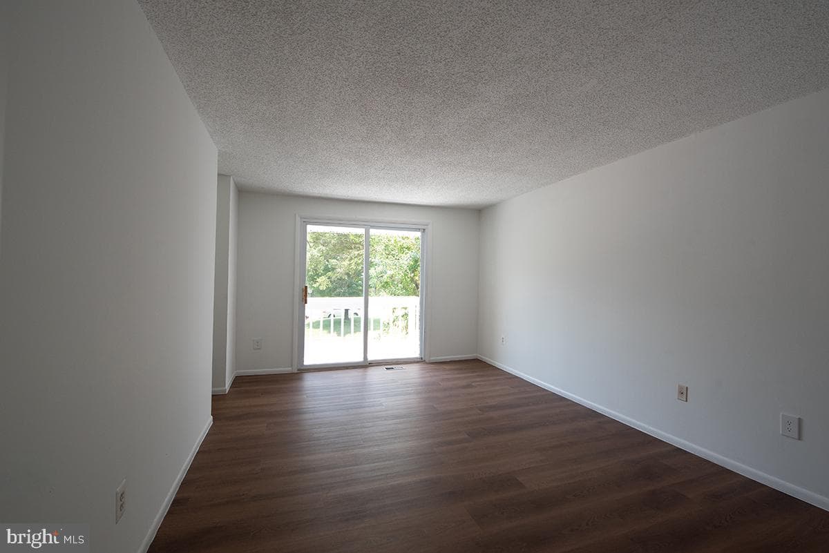 2204 Westcourt Ln # 317 photo 15