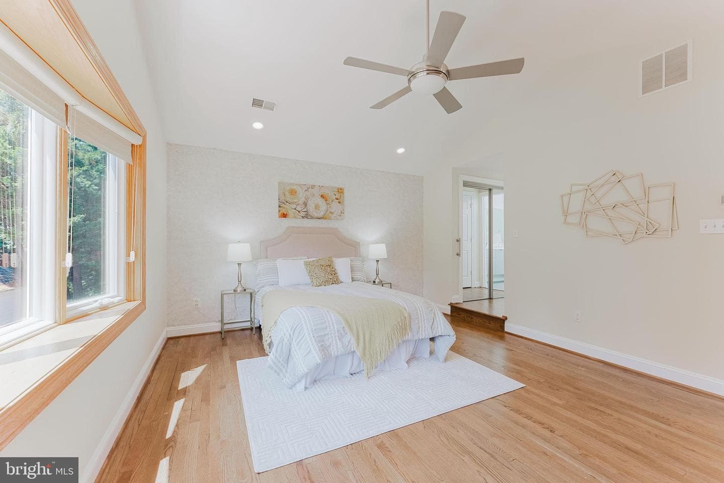 10527 Mereworth Lane photo 25