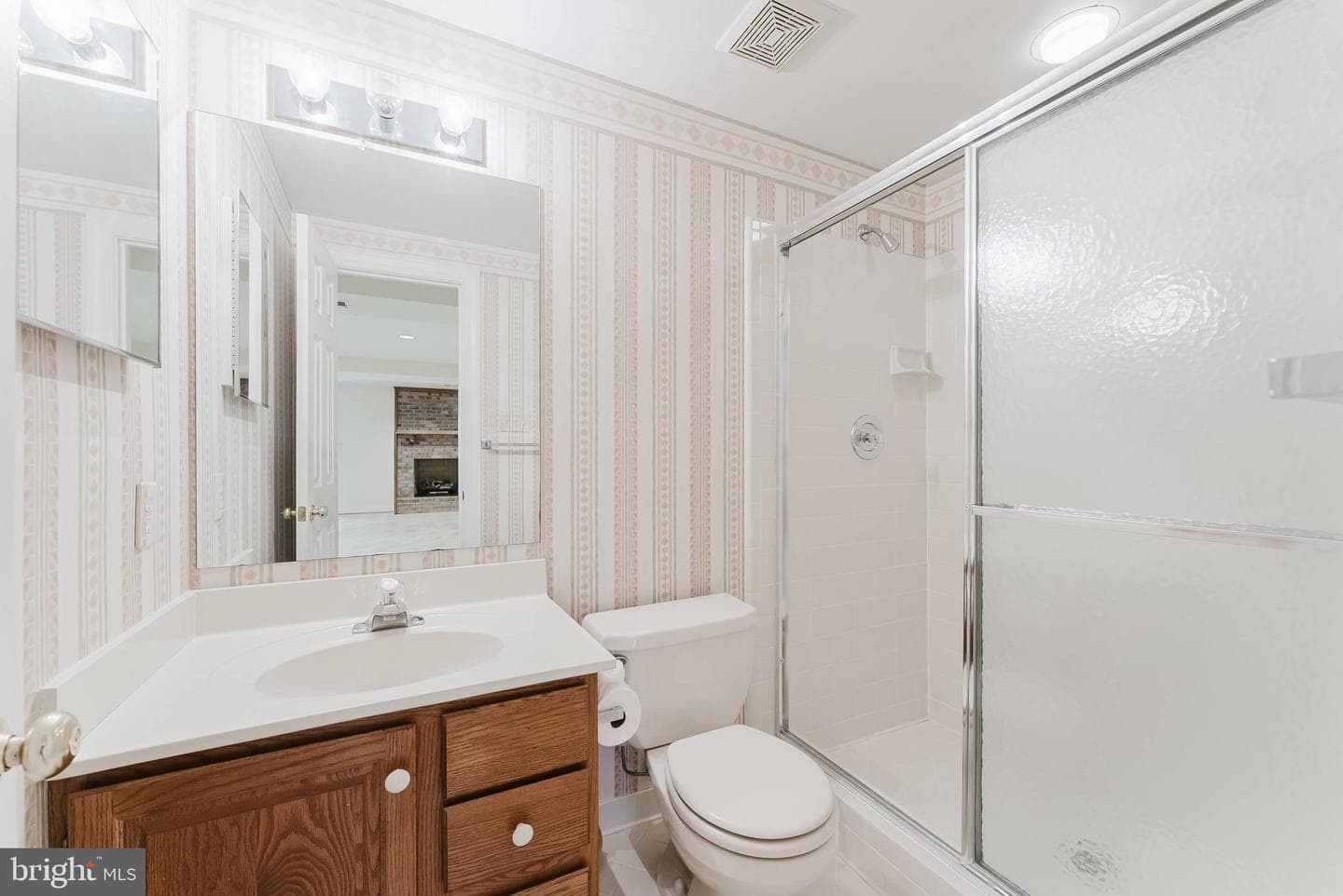 10527 Mereworth Lane photo 40