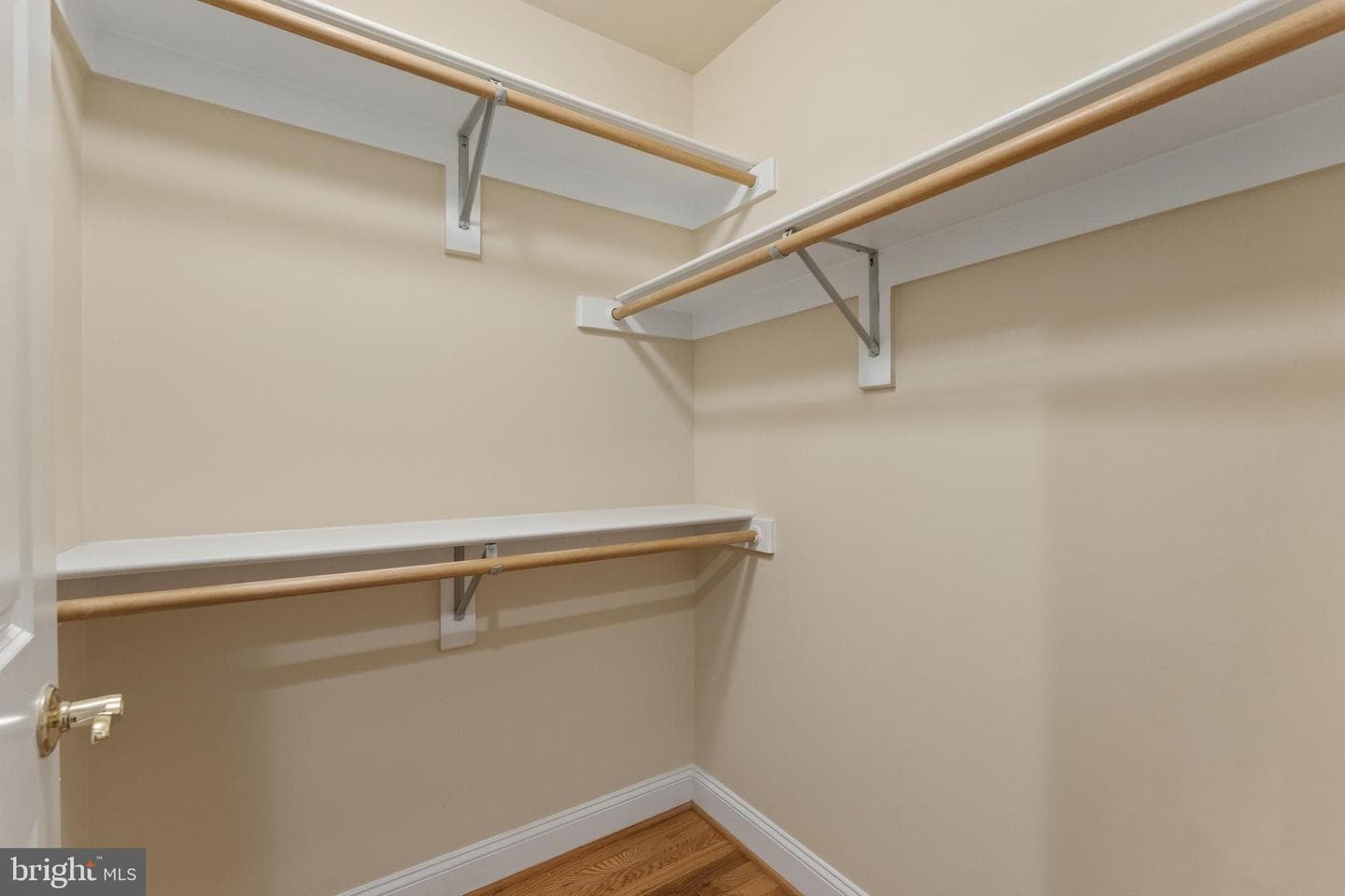 1313 Mclean Crest Court photo 18