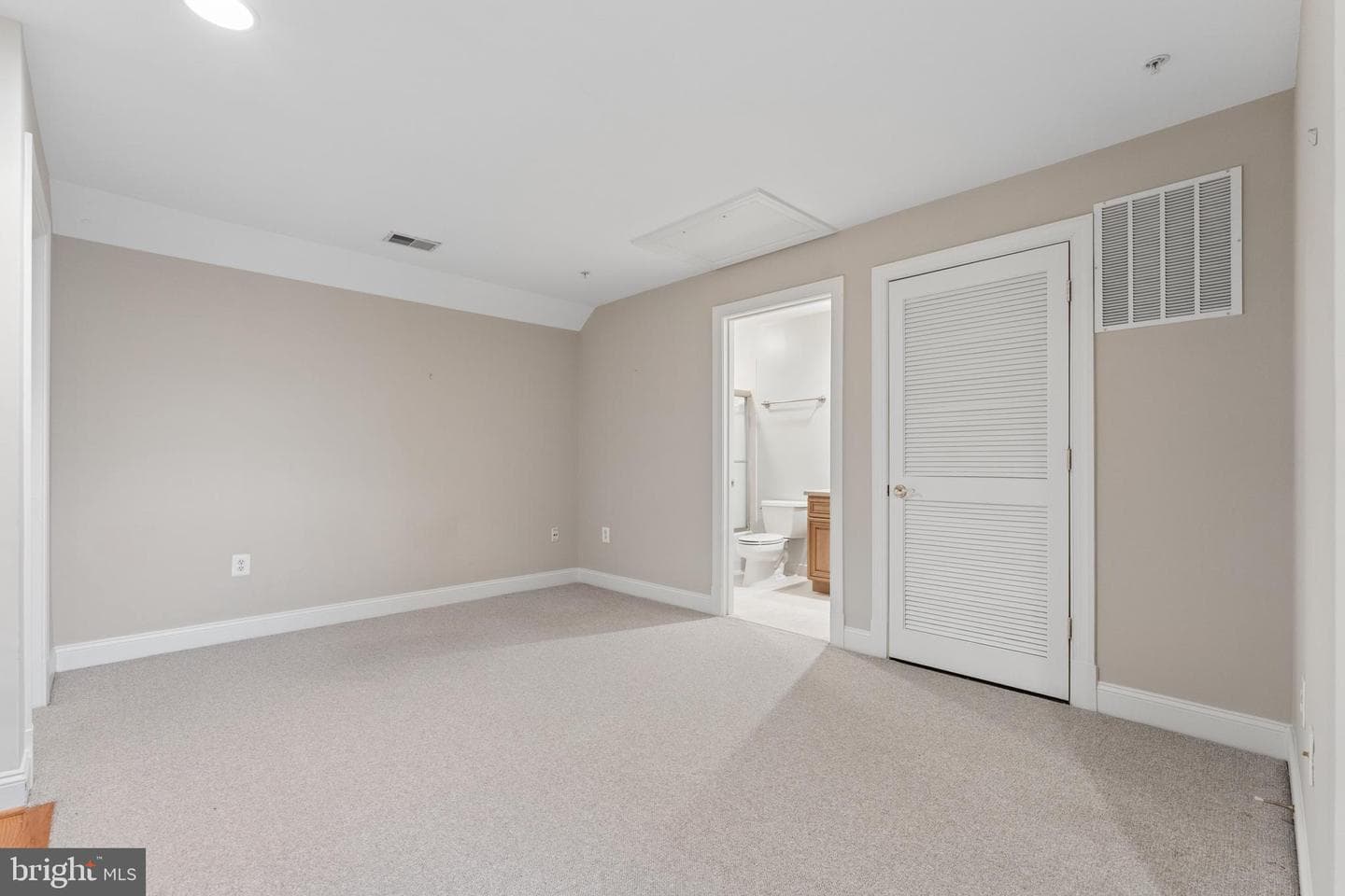 1313 Mclean Crest Court photo 24
