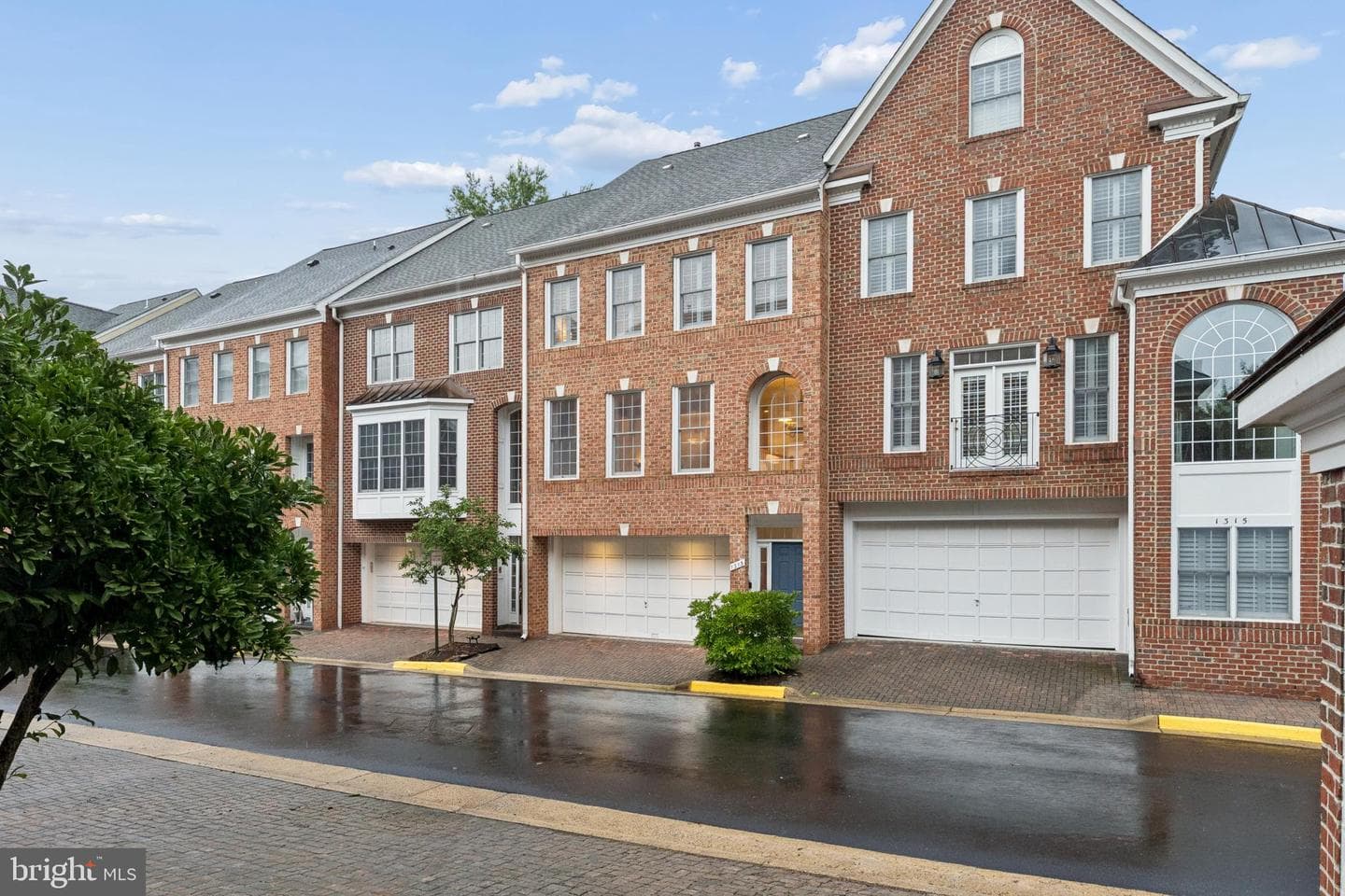 1313 Mclean Crest Court photo 39