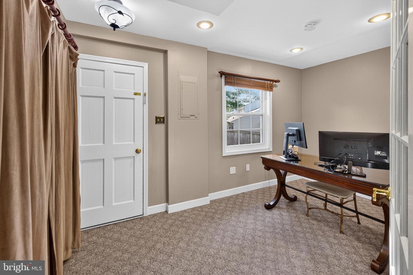 7901 Laural Valley Way photo 48