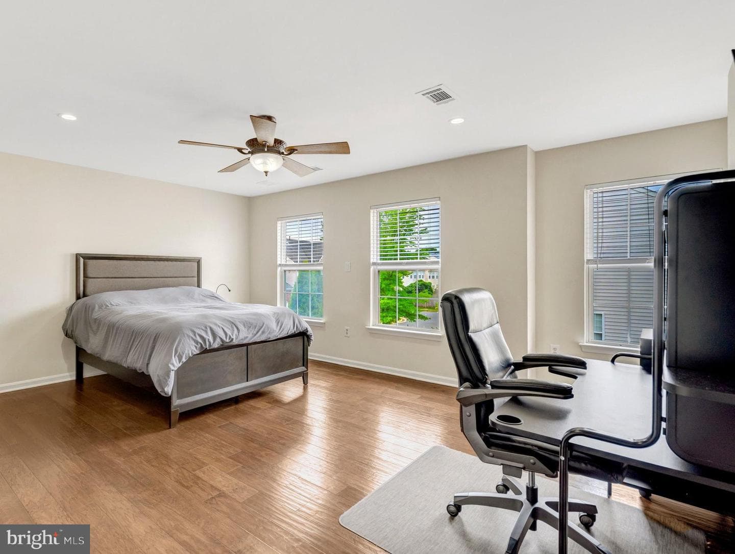 4172 Mccloskey Court photo 40