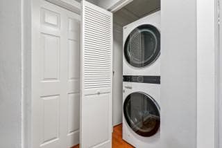 6802 Derrell Court photo 17