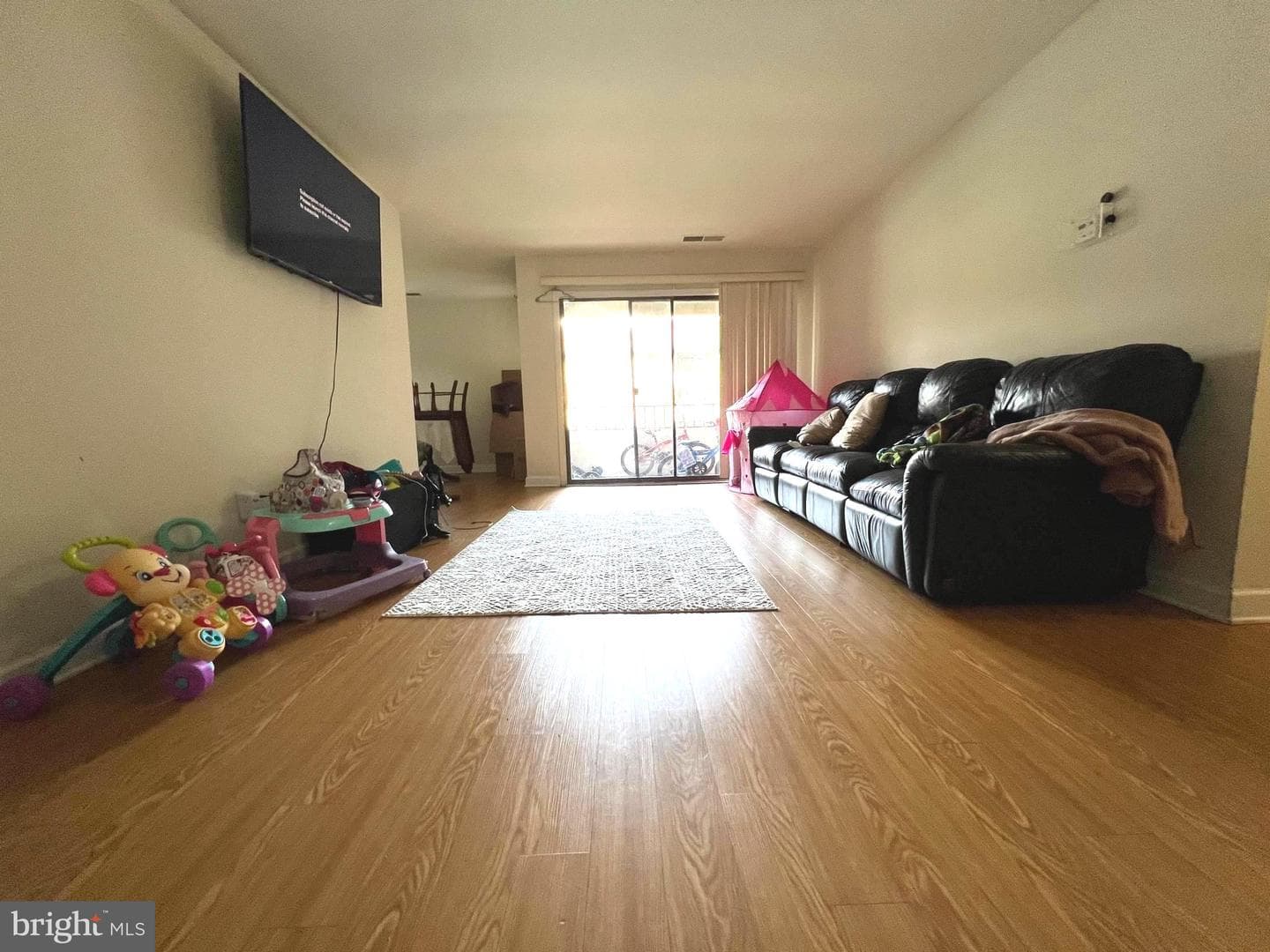 527 Florida Avenue #103, Herndon
