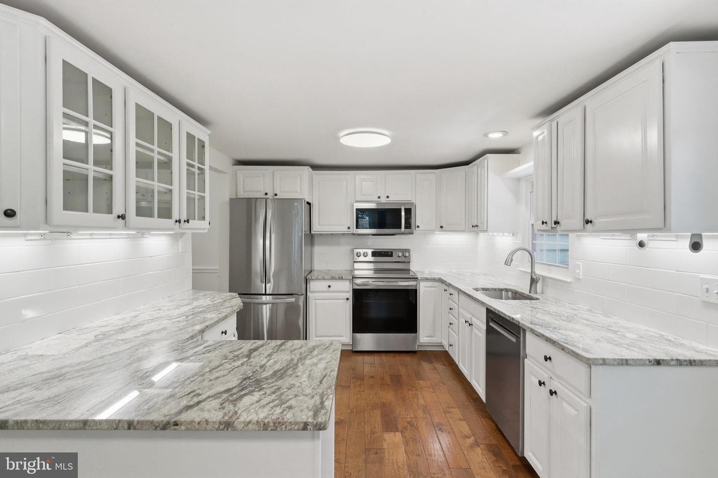 10100 Walnut Wood Court photo 11