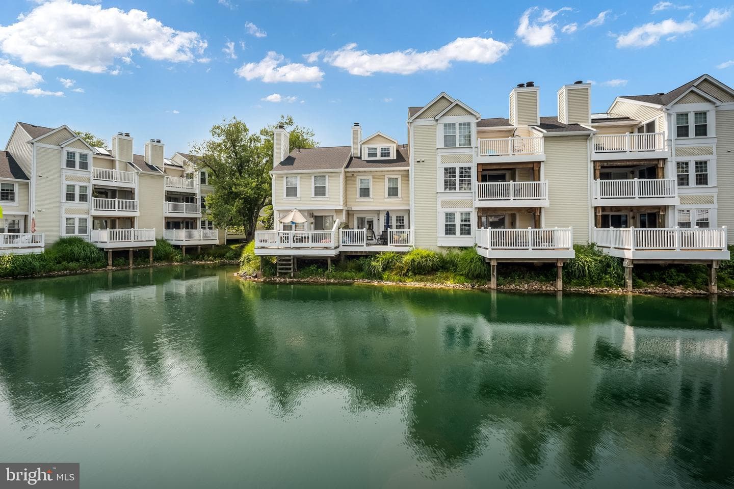 3349 Lakeside View Drive, Falls Church