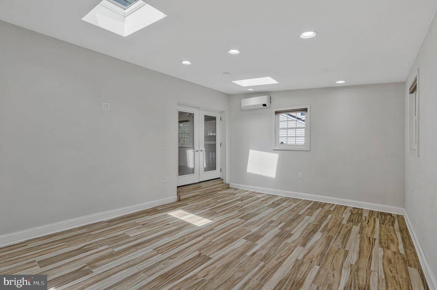 1107 Treeside Lane photo 23