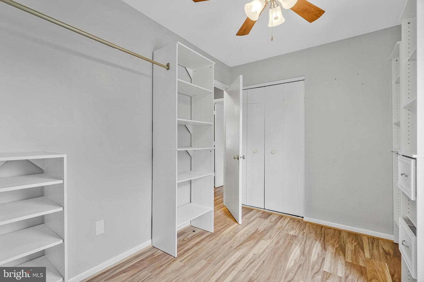 1107 Treeside Lane photo 30