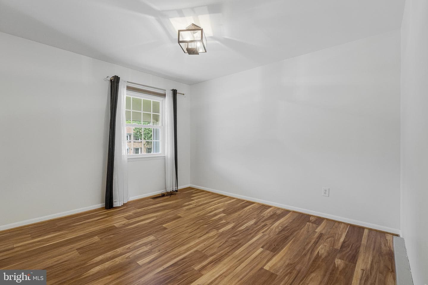 1107 Treeside Lane photo 34