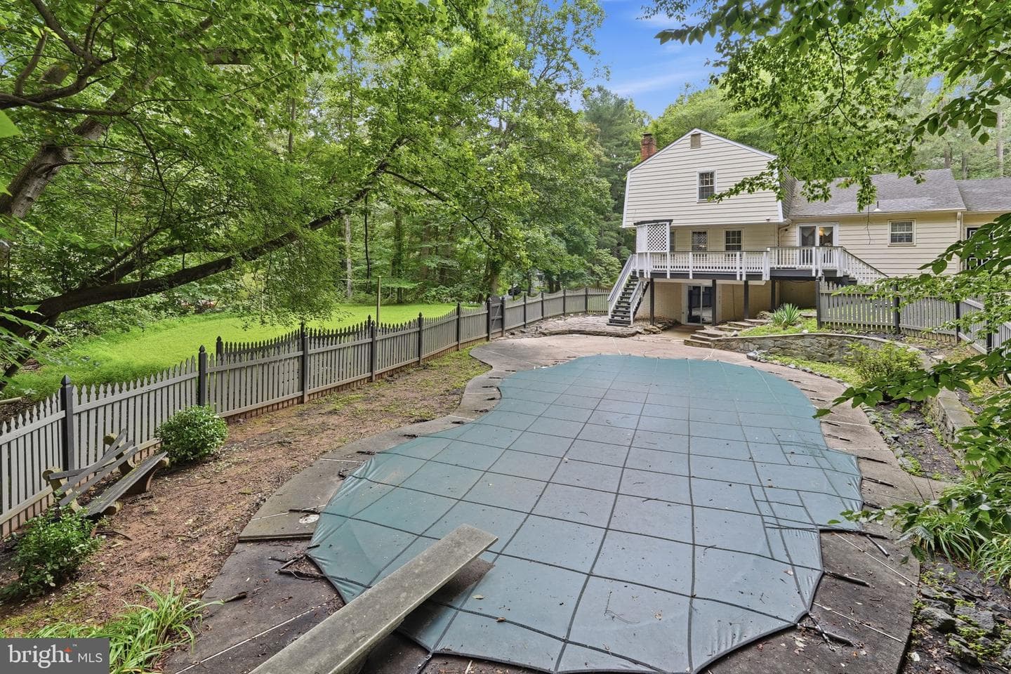 6121 Queens Brigade Court, Fairfax