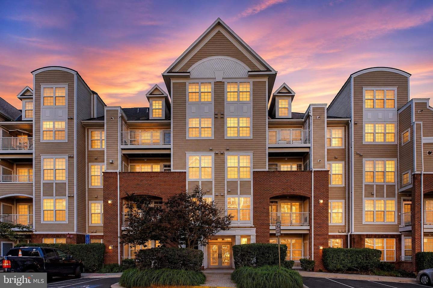 2711 Bellforest Court #305, Vienna