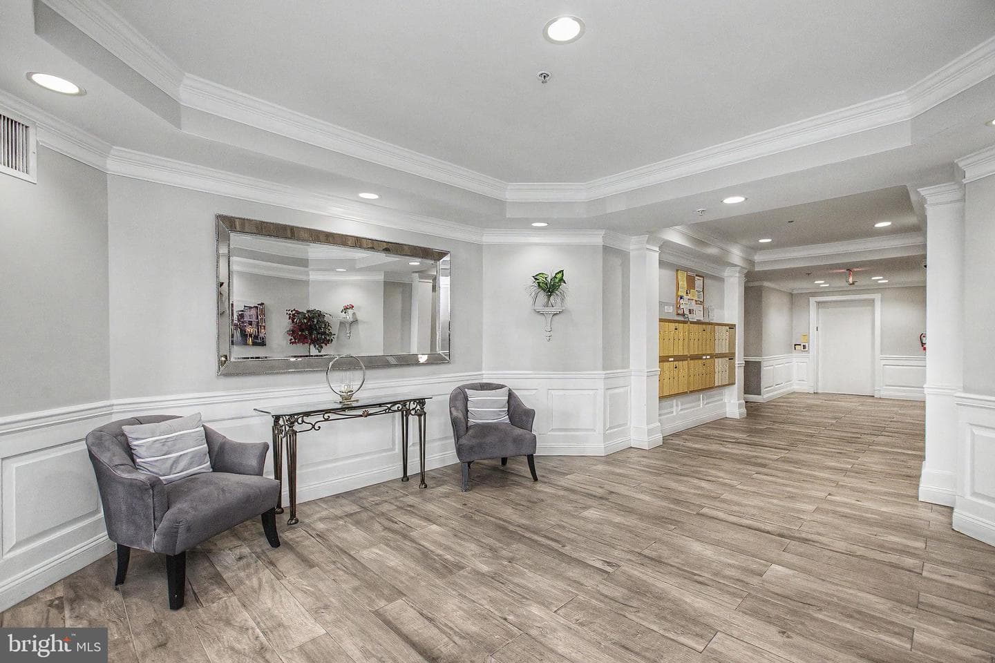 2711 Bellforest Court #305 photo 4
