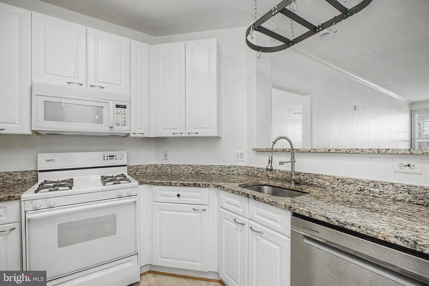 2711 Bellforest Court #305 photo 6