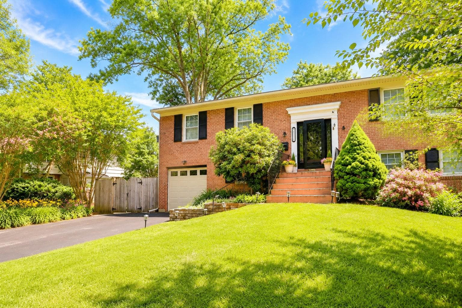 8317 Cherry Valley Lane, Alexandria